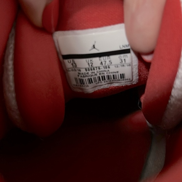 Jordan sneakers 👟 - Picture 4 of 4